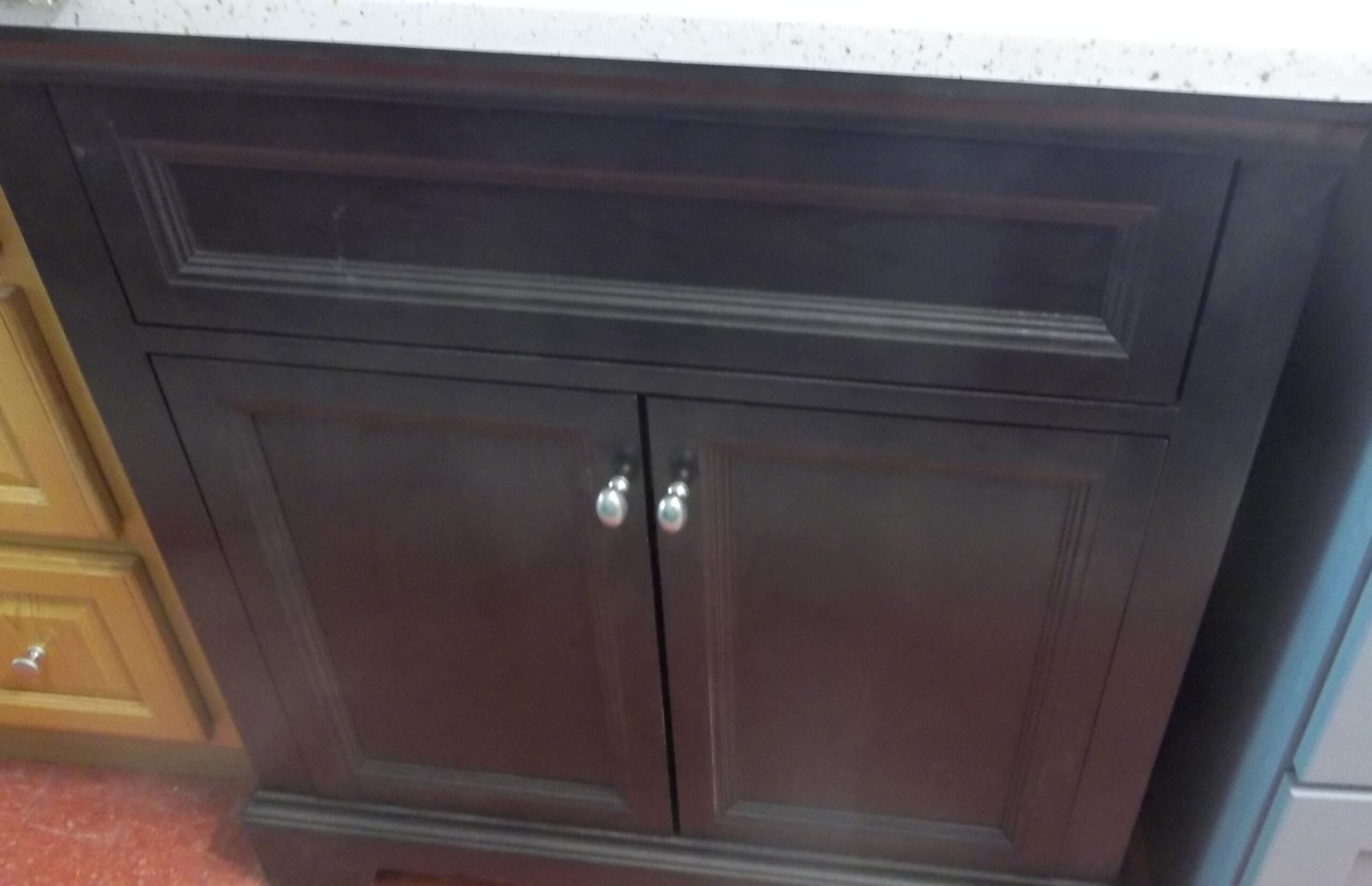 Windsor Park 30x18 Vanity w/top $275